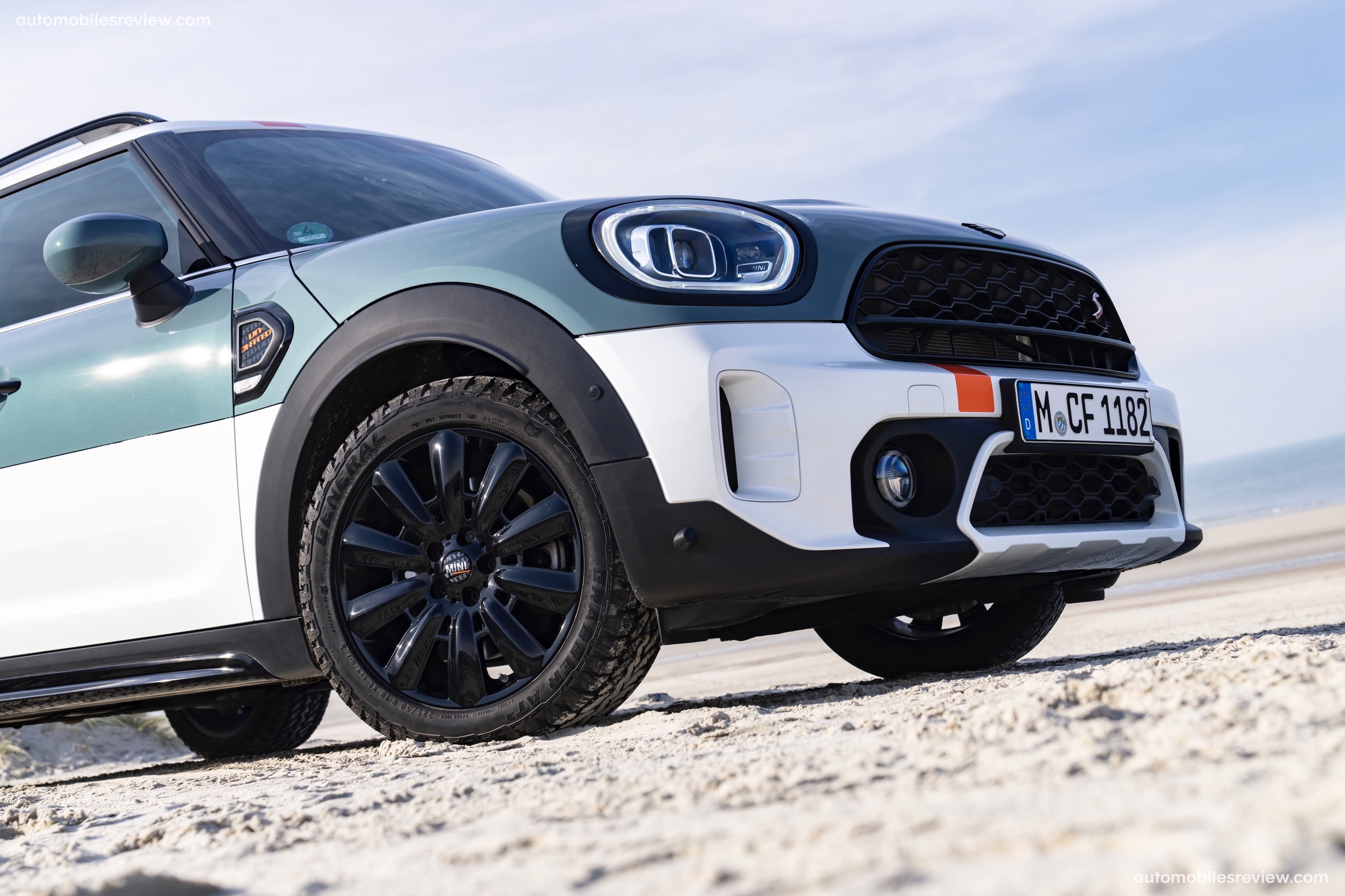 Mini Countryman Cooper S ALL4 Uncharted Edition