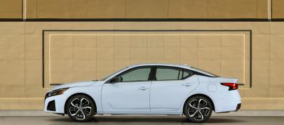 Nissan Altima (2023) - picture 4 of 34