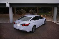 Nissan Altima (2023)