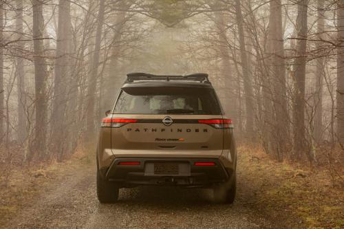 Nissan Pathfinder Rock Creek (2023) - picture 16 of 28