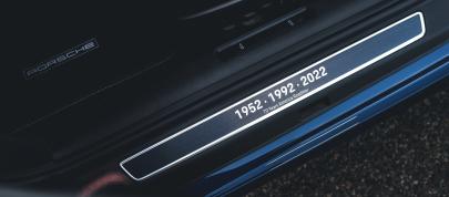 Porsche 911 Carrera GTS Cabriolet America (2023) - picture 20 of 22