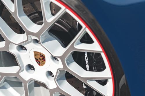 Porsche 911 Carrera GTS Cabriolet America (2023) - picture 9 of 22