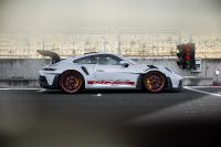 Porsche 911 GT3 RS (2023) - picture 3 of 10