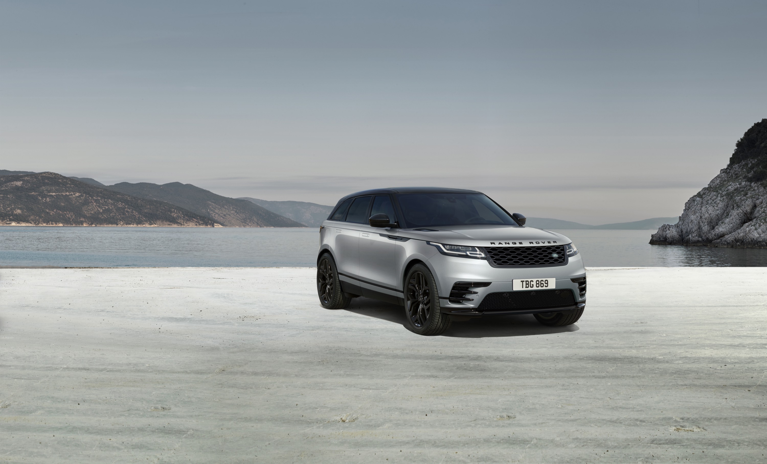 Range Rover Velar HST Edition