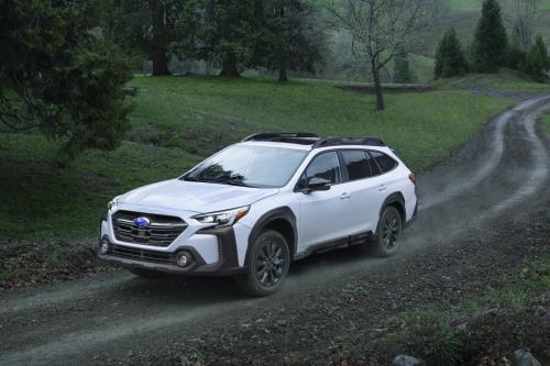 Subaru Outback SUV (2023) - picture 1 of 10