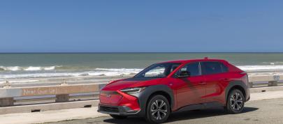 Subaru Solterra Electric SUV (2023) - picture 4 of 87