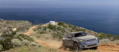 Subaru Solterra Electric SUV (2023) - picture 44 of 87