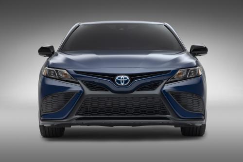 Toyota Camry Nightshade Special Edition (2023) - picture 1 of 13