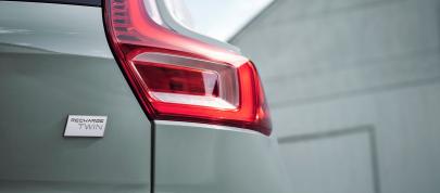 Volvo XC40 Recharge (2023) - picture 20 of 25