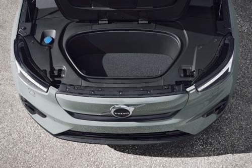 Volvo XC40 Recharge (2023) - picture 17 of 25