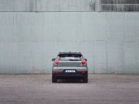 Volvo XC40 Recharge (2023) - picture 14 of 25