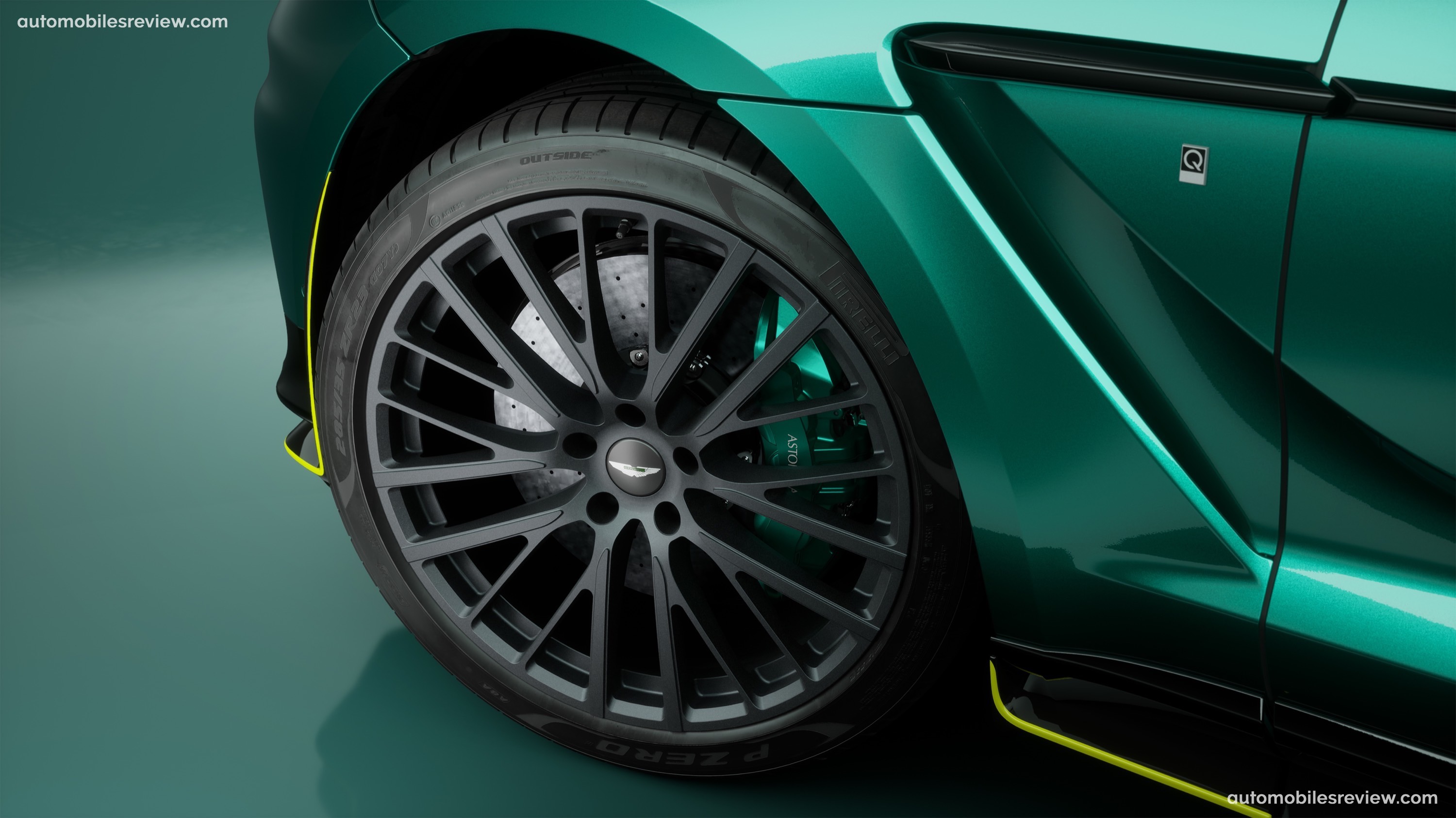 Aston Martin DBX707 AMR23 Edition