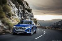 Audi SQ8 Sportback e-tron quattro (2024)