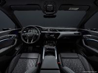 Audi SQ8 Sportback e-tron quattro (2024)