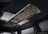 Lexus LM (2024)