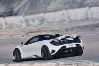 McLaren 750S (2024)