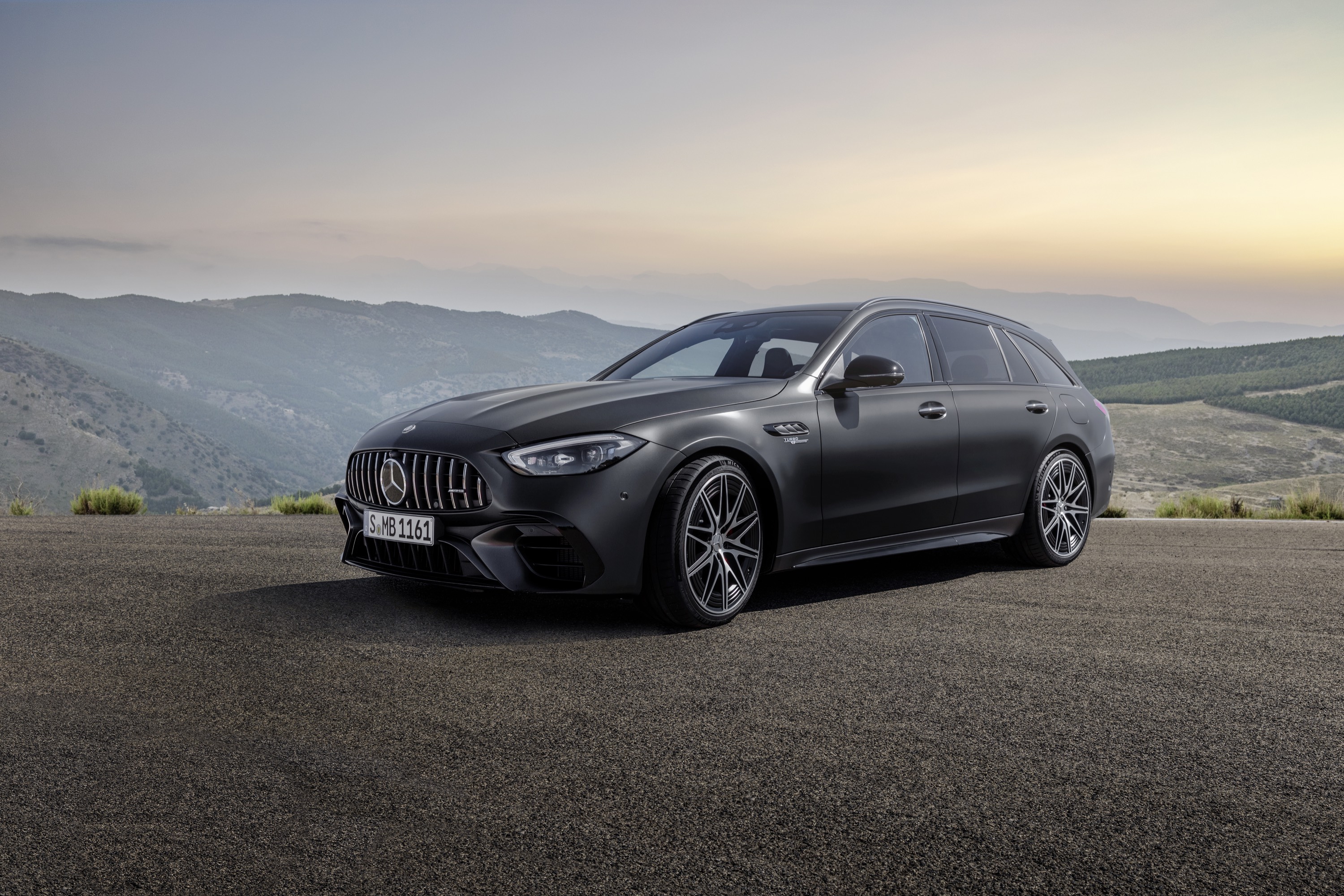 Mercedes-Benz C63 S AMG E Performance