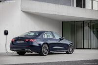 Mercedes-Benz E-Class (2024)