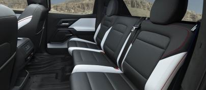 Chevrolet Silverado EV RST (2024) - picture 20 of 24