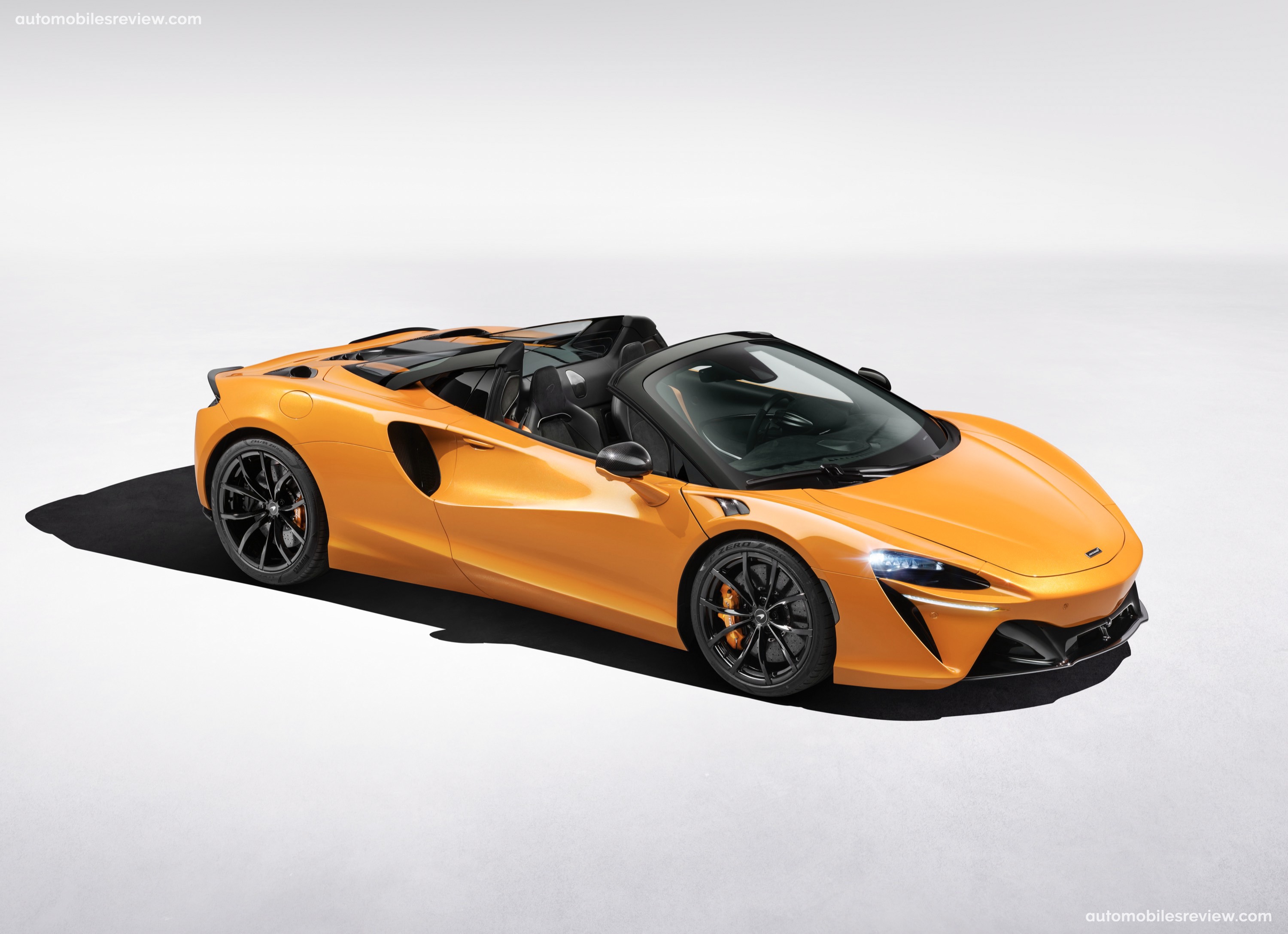 McLaren Artura Spider