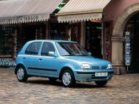 Nissan Micra (2008) - picture 11 of 17