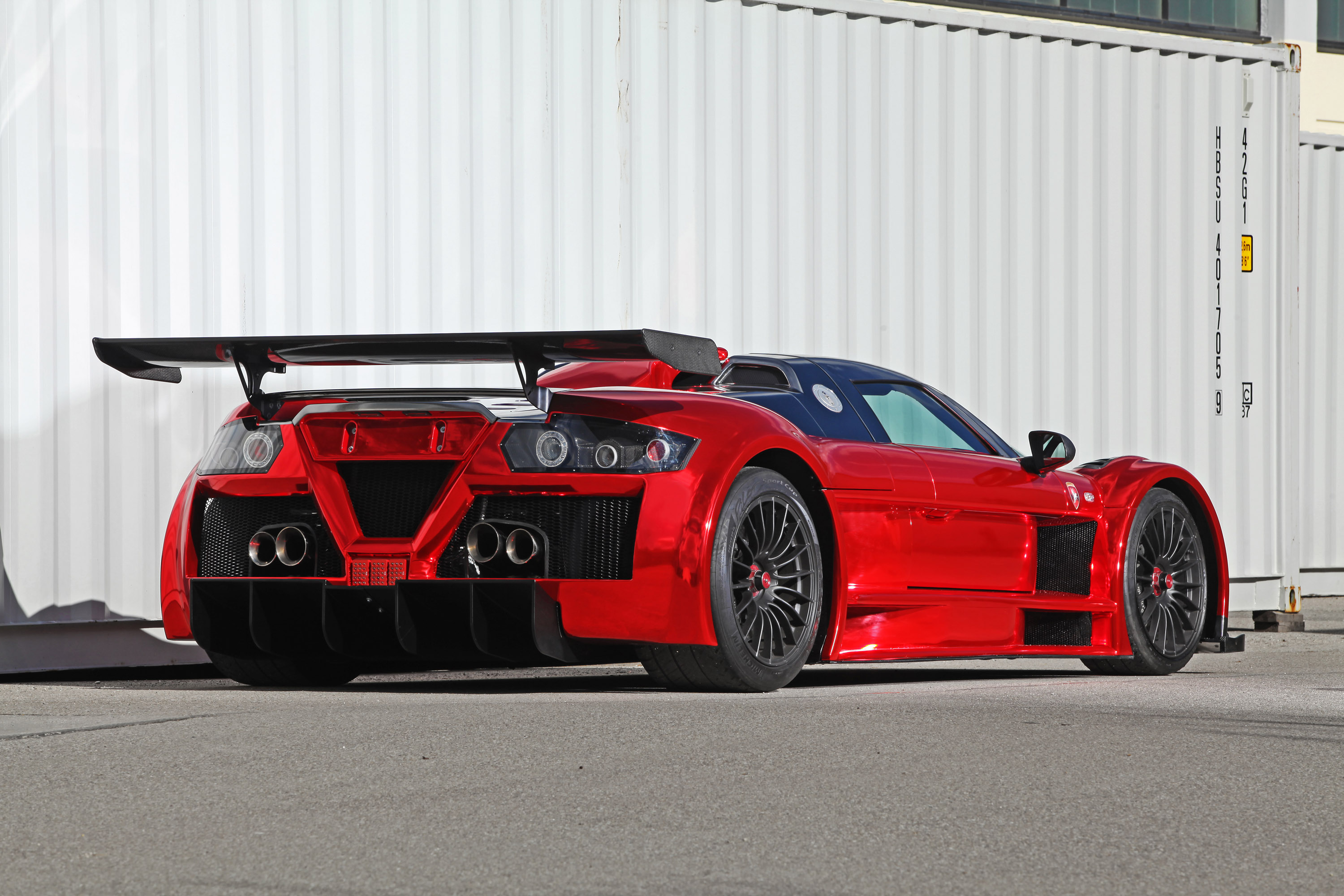 2M Designs Gumpert Apollo S Ironcar