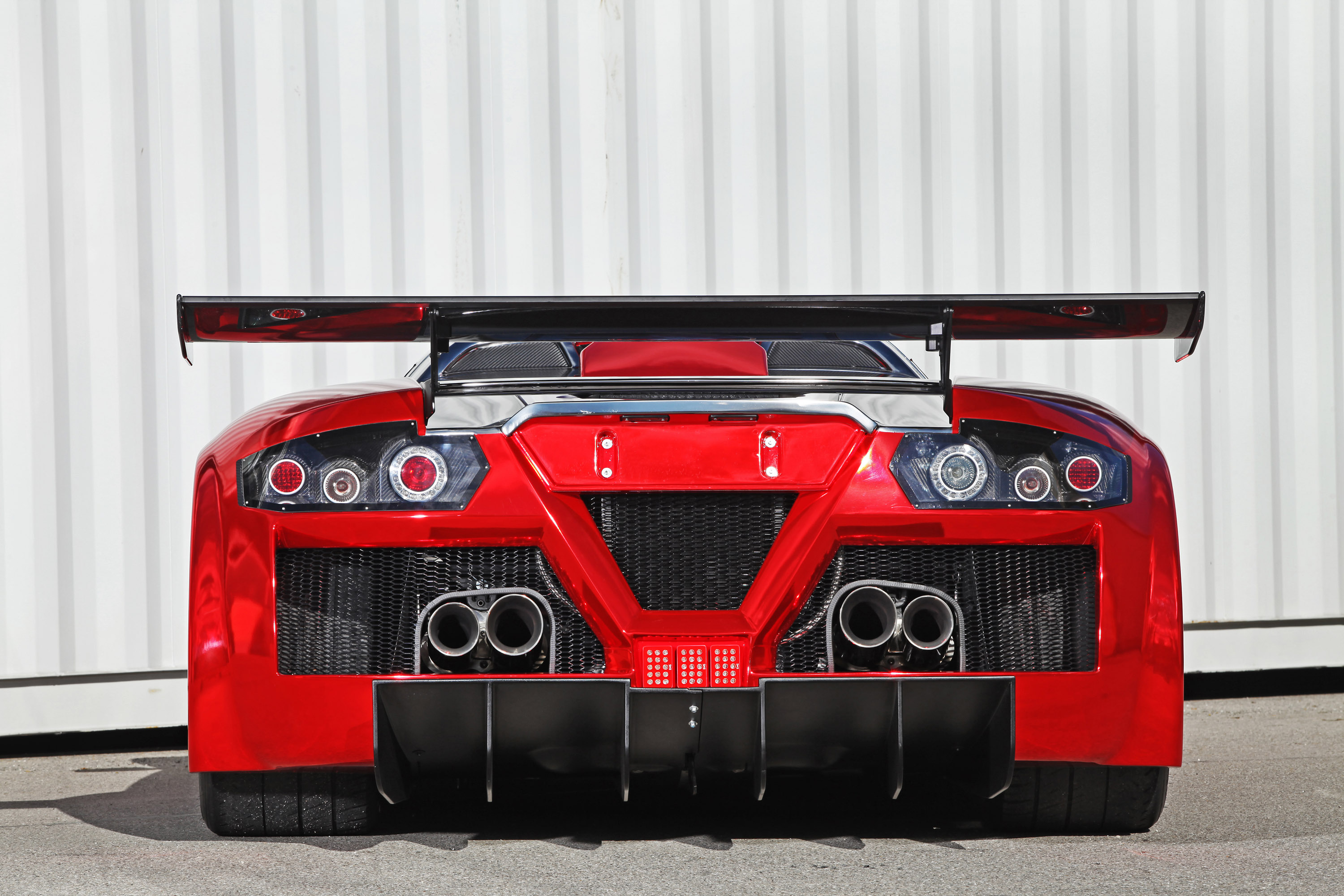 2M Designs Gumpert Apollo S Ironcar