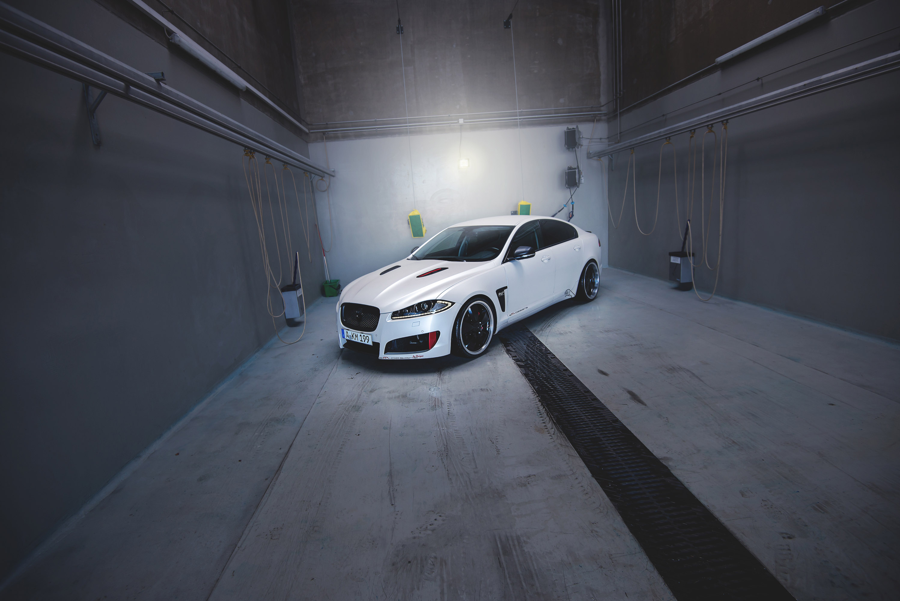 2M-Designs Jaguar XF