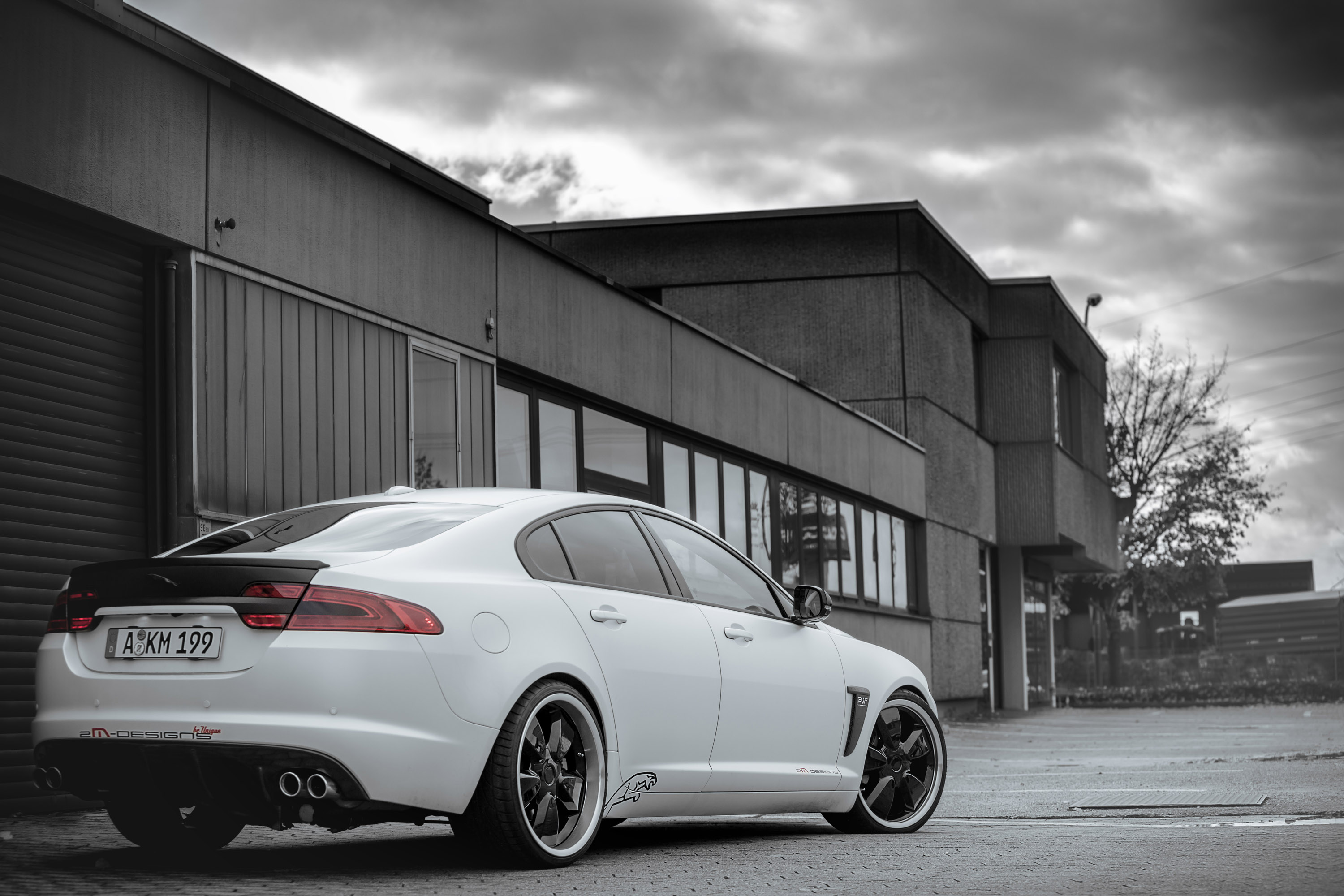 2M-Designs Jaguar XF