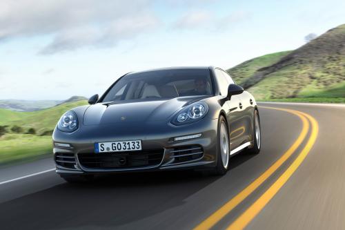 4 Porsche Panamera 4S Executive (2014) - picture 1 of 2