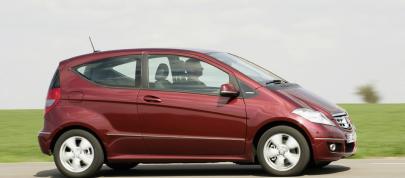 Mercedes-Benz A-Class (2009) - picture 4 of 6