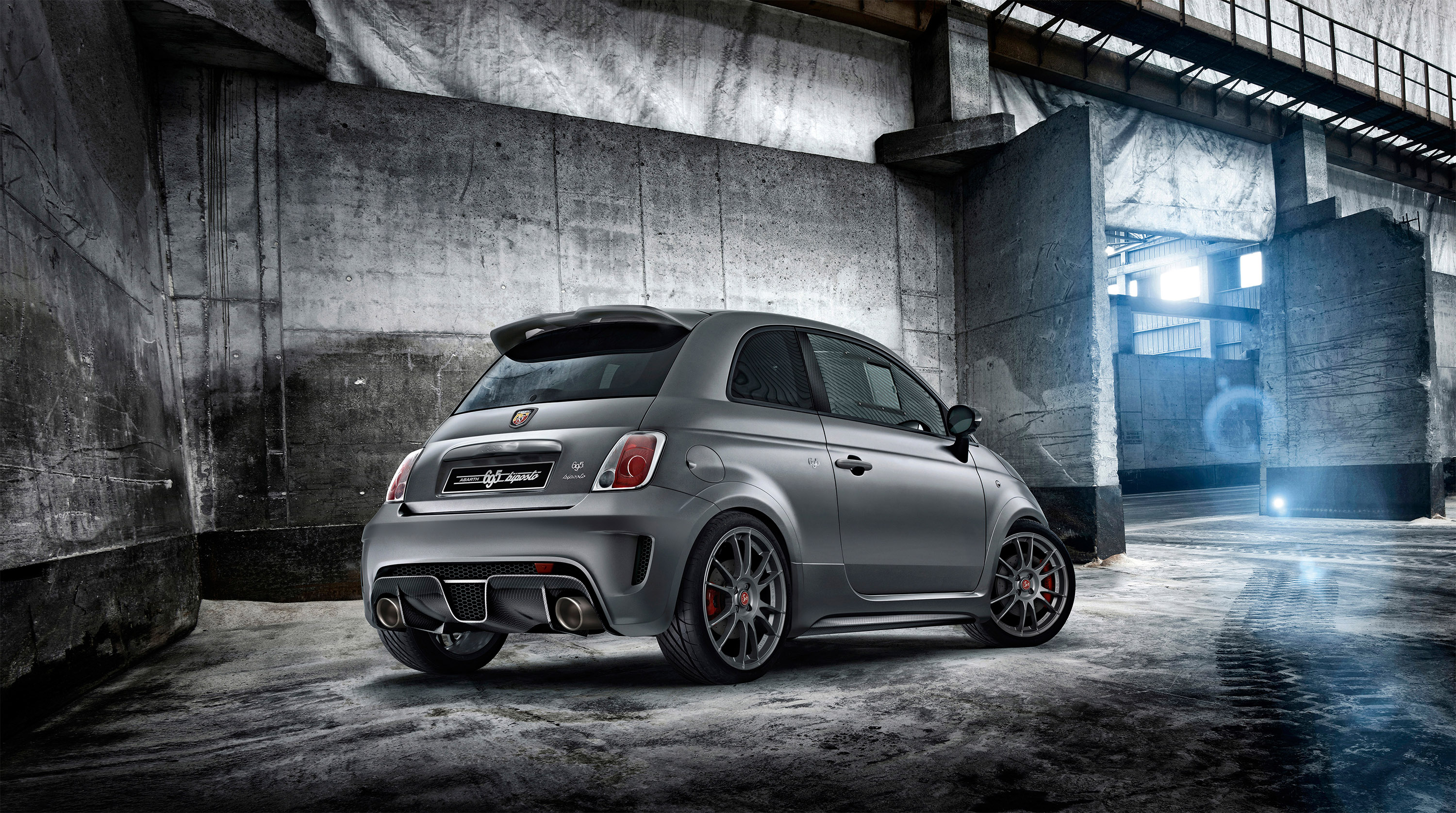 Abarth 695 biposto