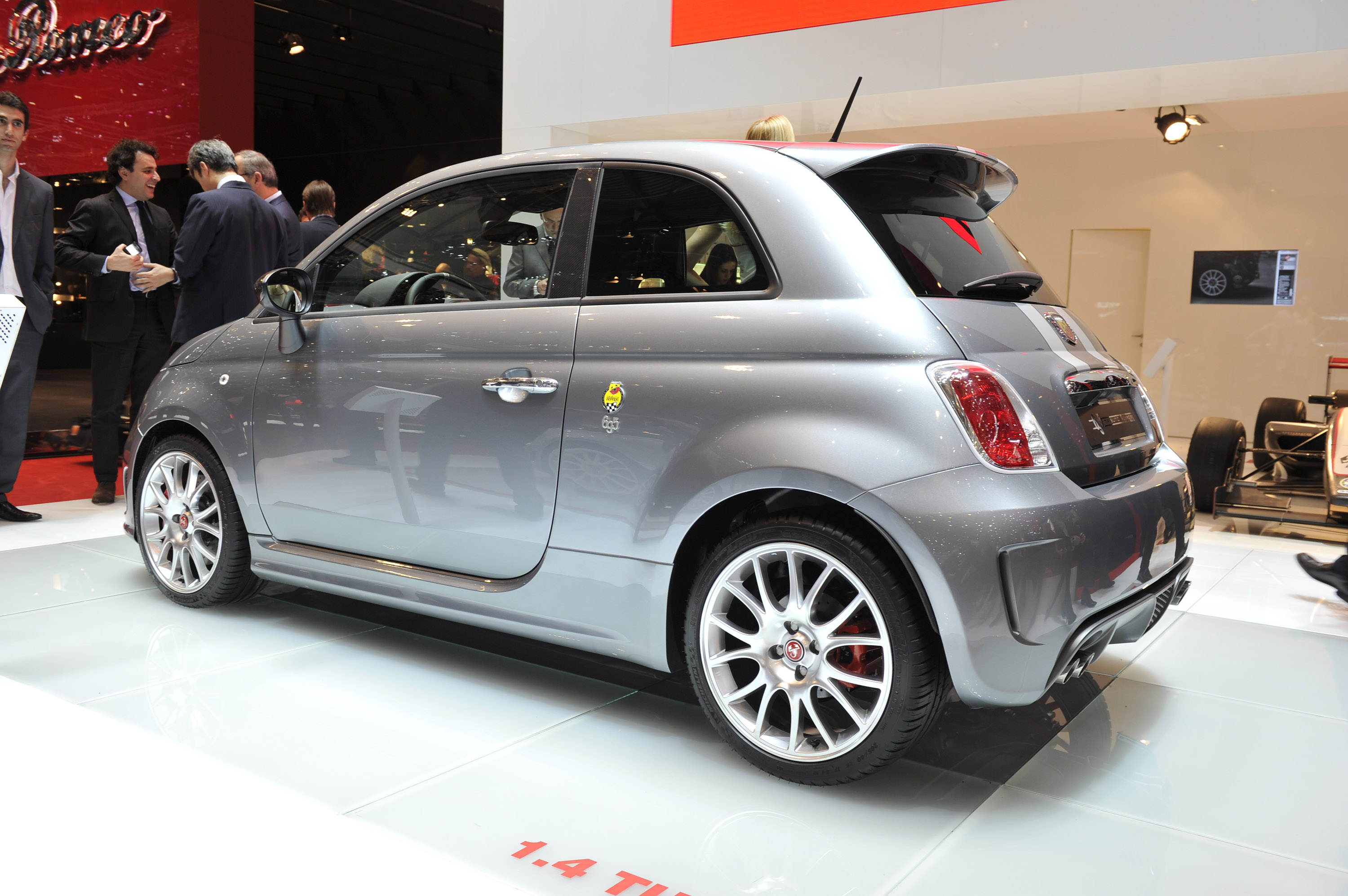 Abarth 695 Tributo Geneva