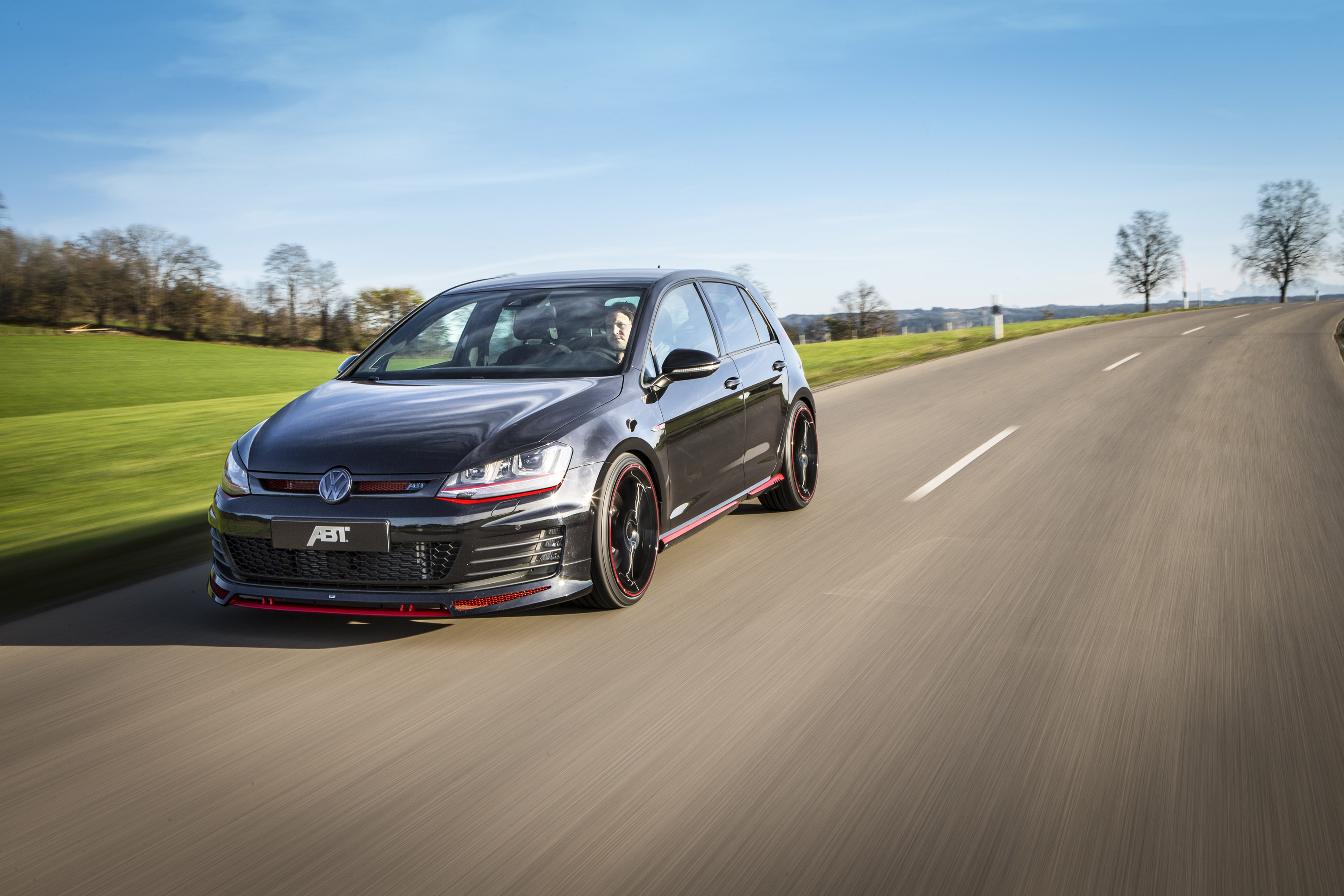 ABT Volskwagen Golf VII GTI Dark Edition