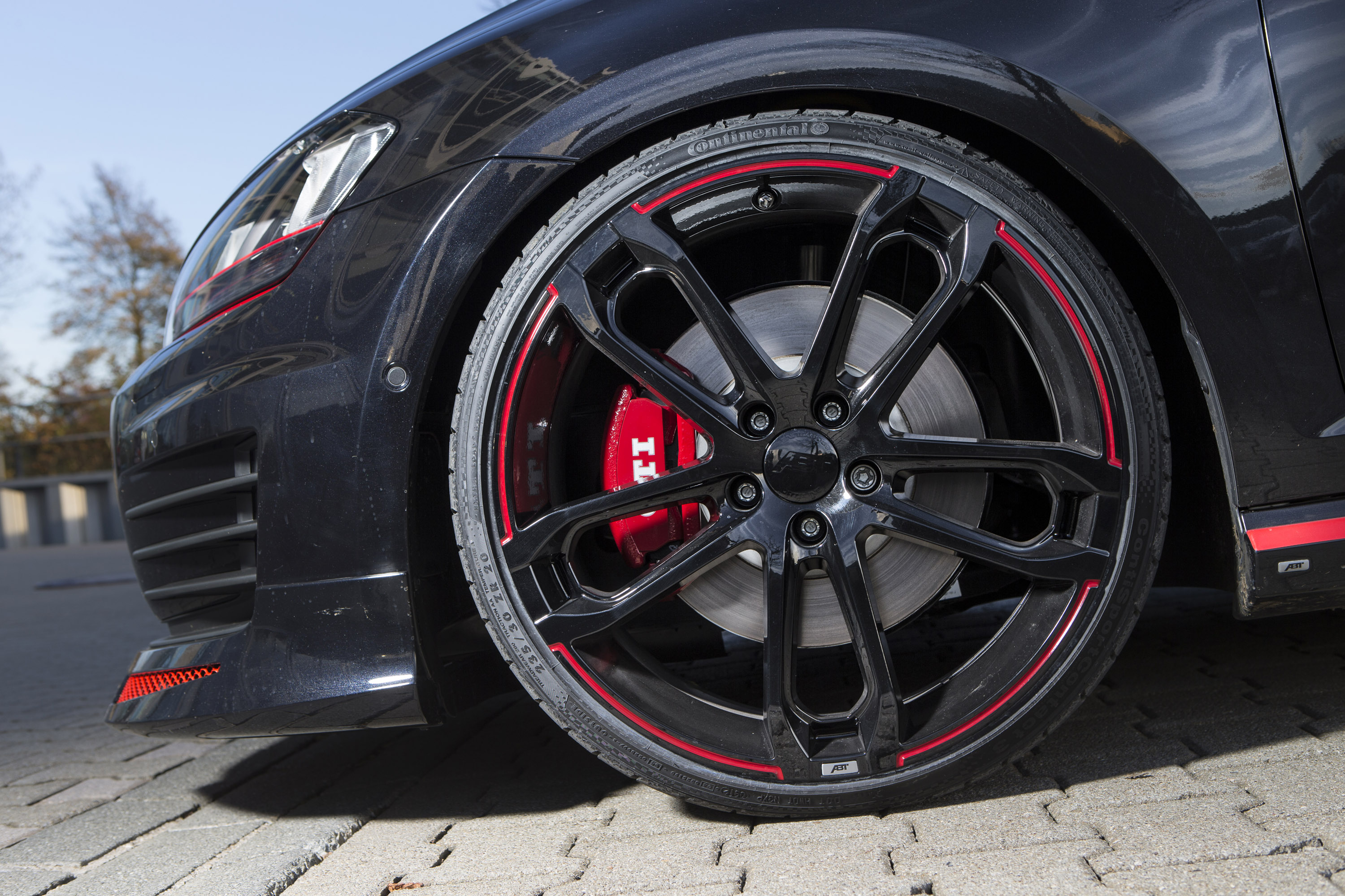 ABT Volskwagen Golf VII GTI Dark Edition