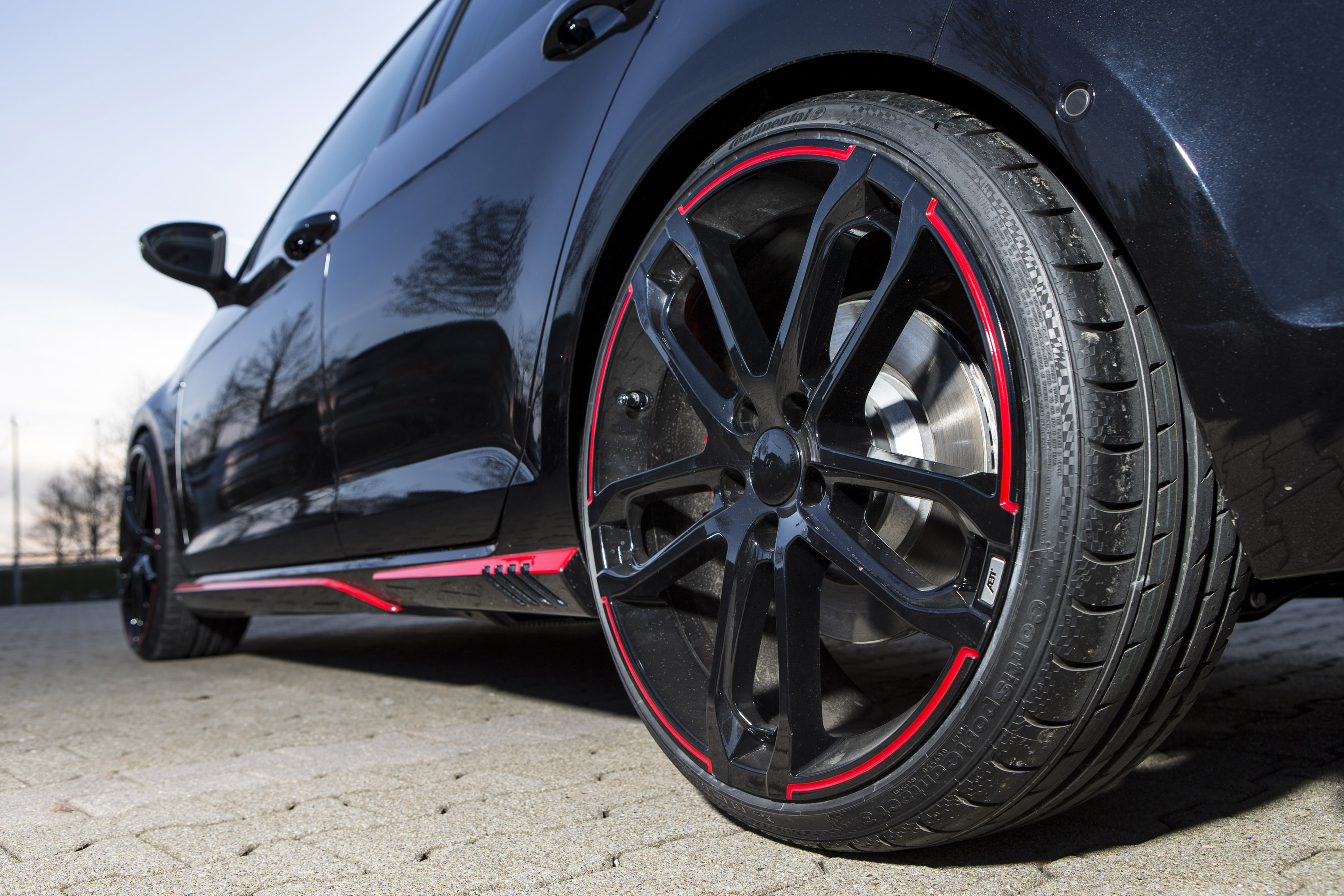 ABT Volskwagen Golf VII GTI Dark Edition