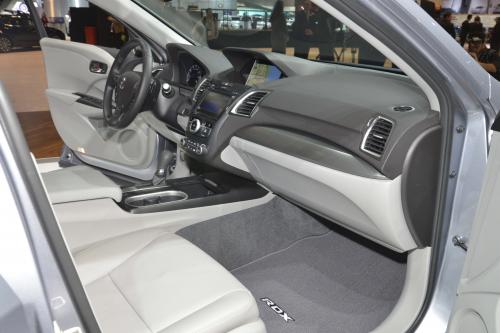 Acura RDX Chicago (2015) - picture 8 of 8