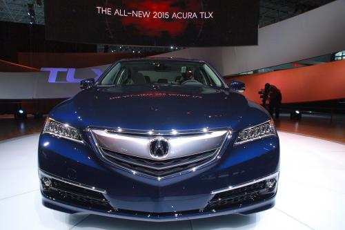 Acura TLX New York (2014) - picture 1 of 9