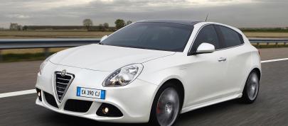 Alfa Giuletta (2011) - picture 7 of 7