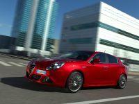 Alfa Romeo Giulietta (2011) - picture 1 of 7