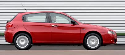 Alfa Romeo 147 (2005) - picture 4 of 15