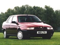 Alfa Romeo 155 (1995) - picture 2 of 3