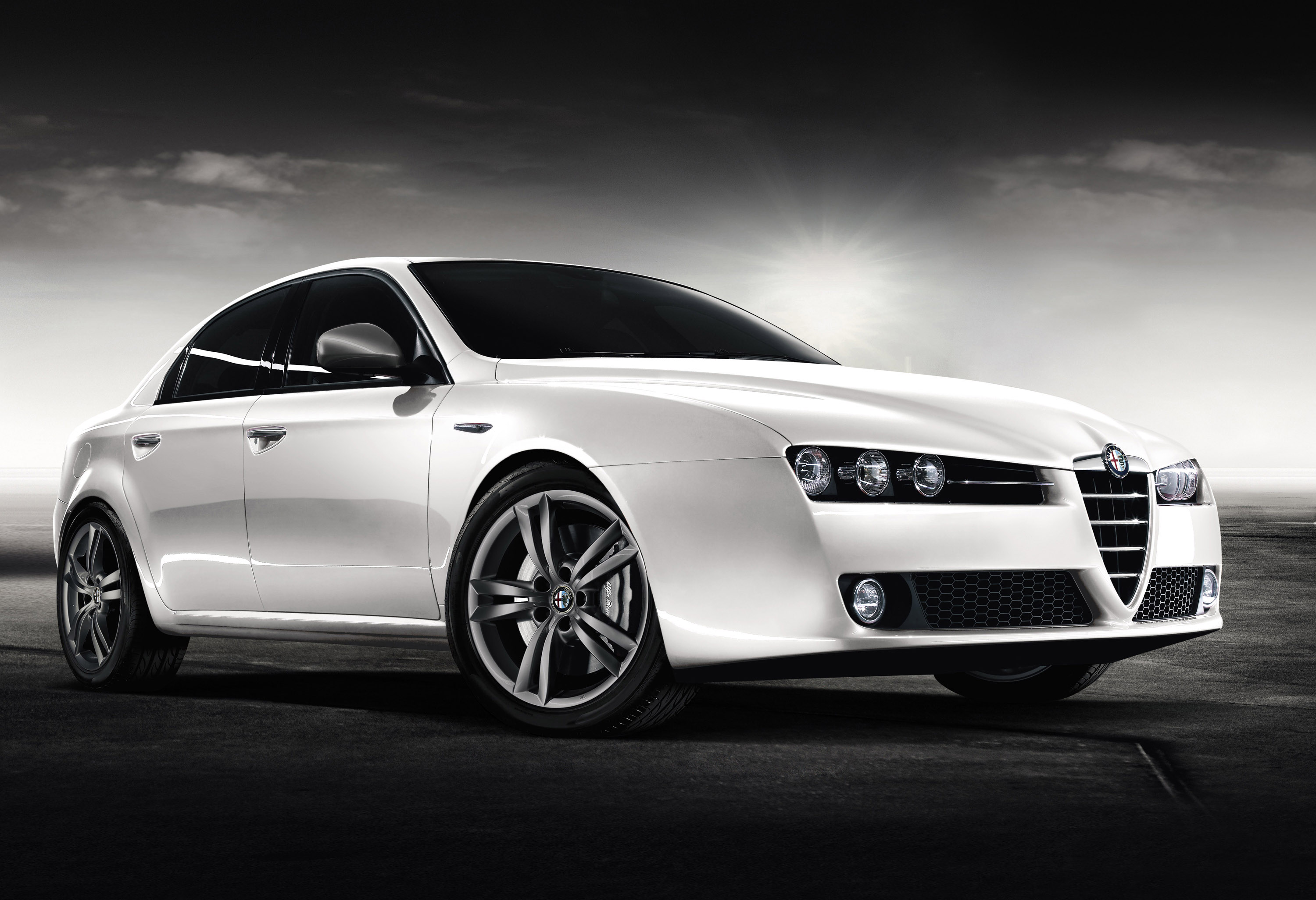 Alfa Romeo 159 images (2 of 13)