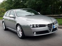 Alfa Romeo 159 Range (2008) - picture 13 of 17