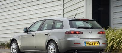 Alfa Romeo 159 Sportwagon (2006) - picture 7 of 26