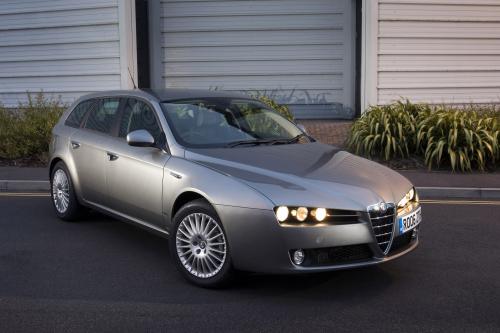 Alfa Romeo 159 Sportwagon (2006) - picture 8 of 26