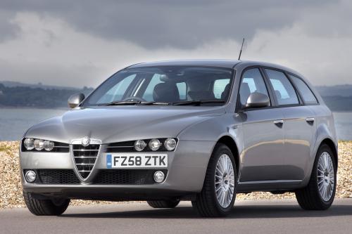 Alfa Romeo 159 Sportwagon (2008) - picture 1 of 3