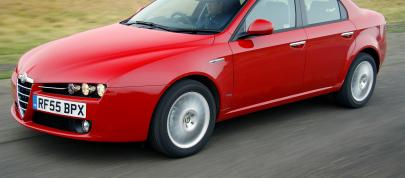 Alfa Romeo 159 (2005) - picture 15 of 50