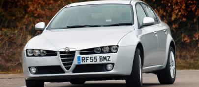 Alfa Romeo 159 (2005) - picture 28 of 50