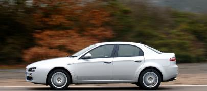 Alfa Romeo 159 (2005) - picture 39 of 50